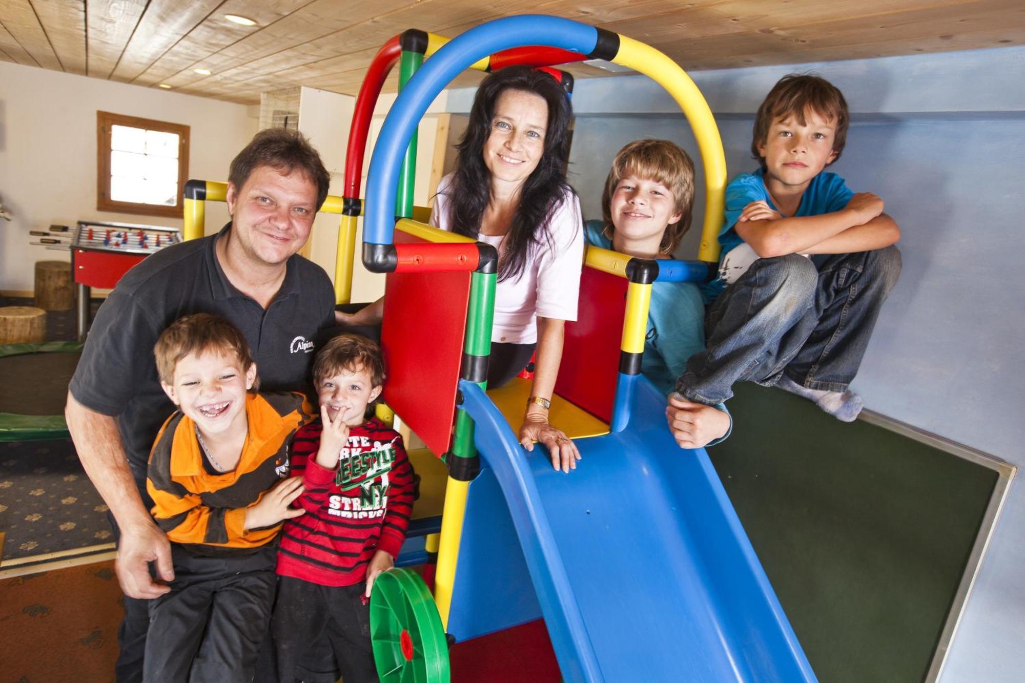 Familienhotel Alpina Breíl Esterno foto