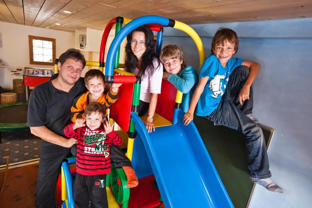 Familienhotel Alpina Breíl Camera foto